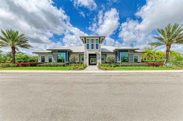 16341 HIDDEN OAK LOOP, Lakewood Ranch, FL 34211