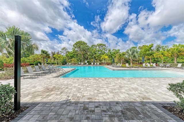 16341 HIDDEN OAK LOOP, Lakewood Ranch, FL 34211