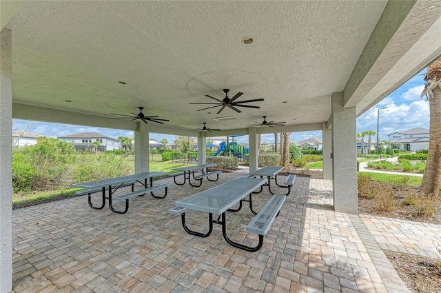 16341 HIDDEN OAK LOOP, Lakewood Ranch, FL 34211