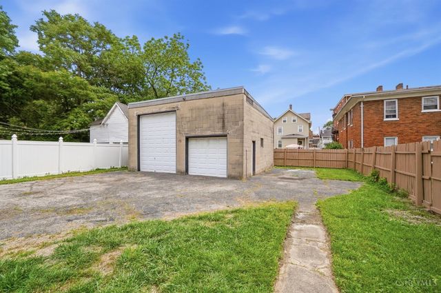 2005 Crown Avenue, Norwood, OH 45212