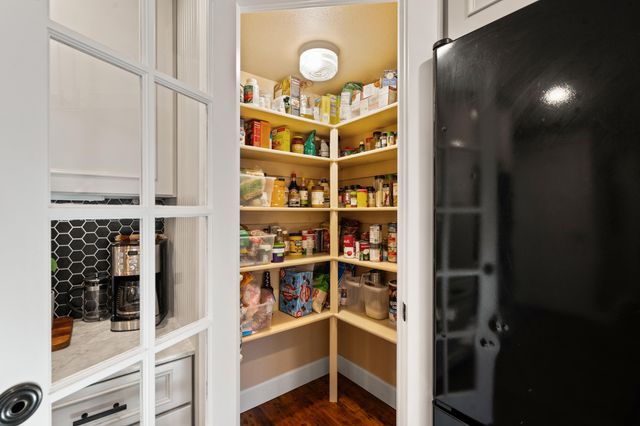 18781 E Evans Creek Road, Rogue River, OR 97537