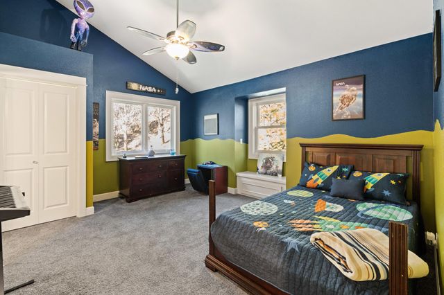 18781 E Evans Creek Road, Rogue River, OR 97537