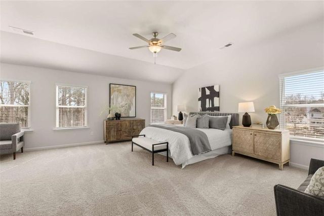 1776 Kingsmere Run Drive, Loganville, GA 30052