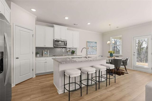 1776 Kingsmere Run Drive, Loganville, GA 30052