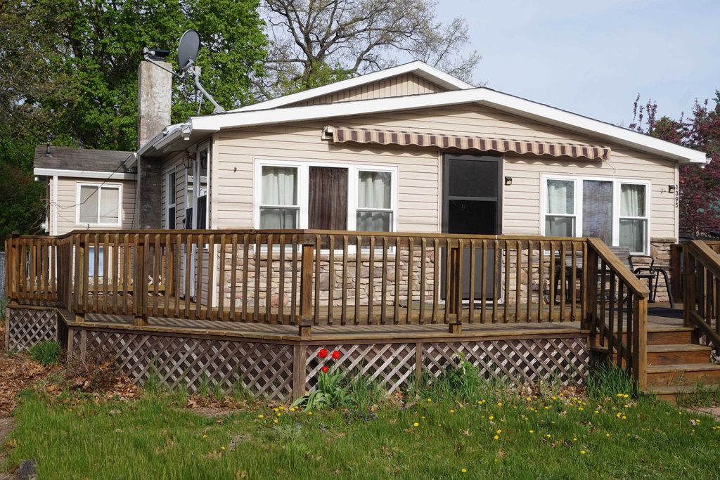 1395 Ash Street, Grant Twp, MI 48748