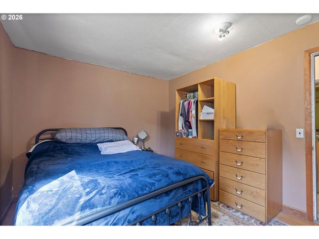 4095 CRYSTAL CREEK Loop, Eddyville, OR 97343