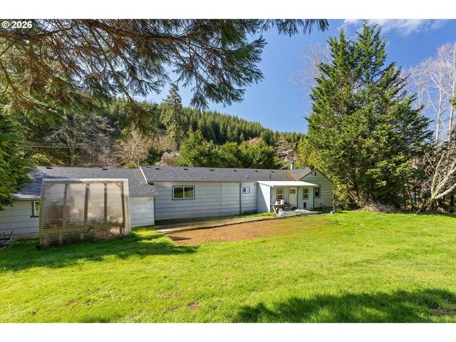 4095 CRYSTAL CREEK Loop, Eddyville, OR 97343