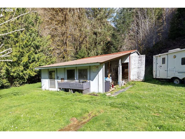 4095 CRYSTAL CREEK Loop, Eddyville, OR 97343