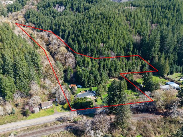 4095 CRYSTAL CREEK Loop, Eddyville, OR 97343