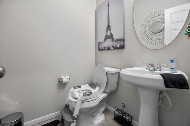 8423 Moonlight Bay Circle, Baytown, TX 77523