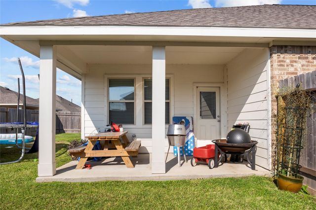 8423 Moonlight Bay Circle, Baytown, TX 77523