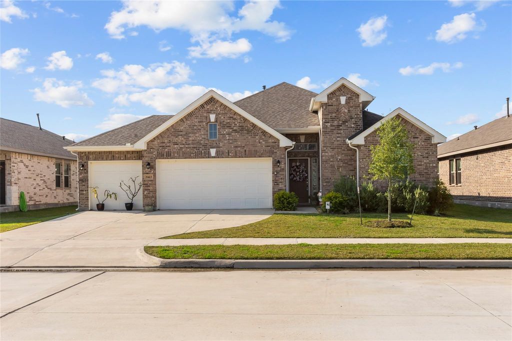 8423 Moonlight Bay Circle, Baytown, TX 77523