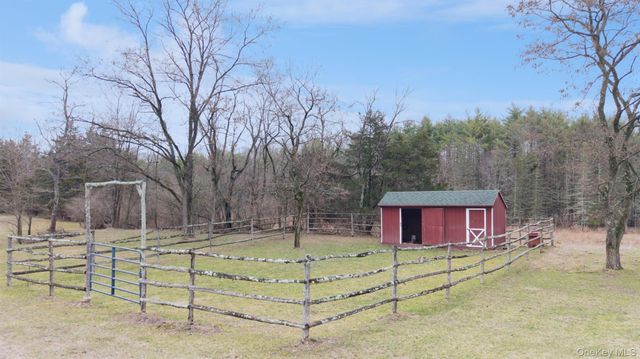 226 Blue Mountain Road, Saugerties, NY 12477