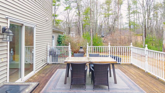 226 Blue Mountain Road, Saugerties, NY 12477