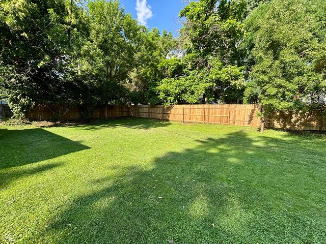 422 E 49th Street, Indianapolis, IN 46205