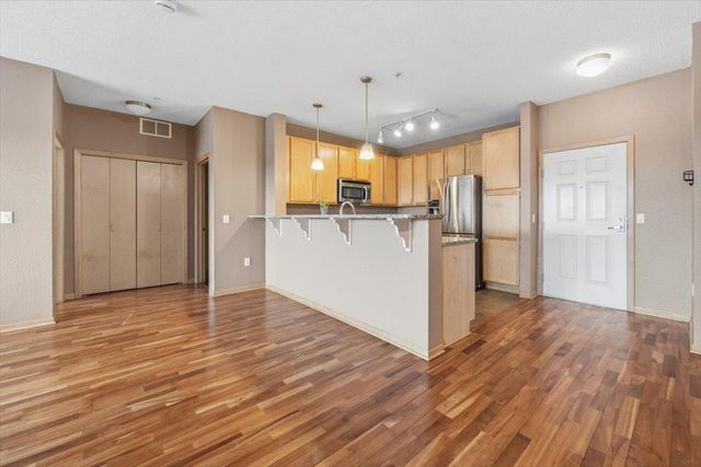 2929 21st Avenue S 202, Minneapolis, MN 55407