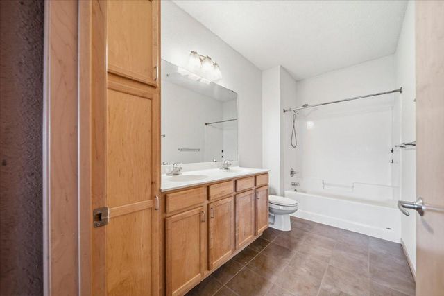 2929 21st Avenue S 202, Minneapolis, MN 55407