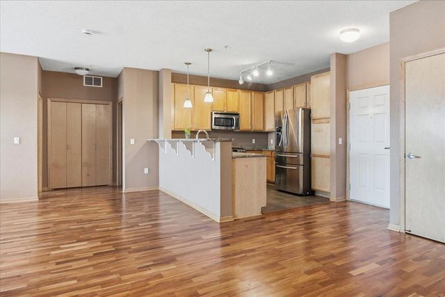 2929 21st Avenue S 202, Minneapolis, MN 55407