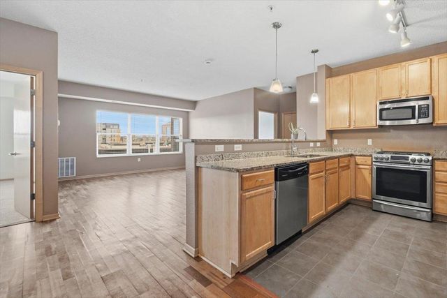 2929 21st Avenue S 202, Minneapolis, MN 55407