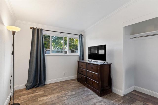 953 Sharian St, West Sacramento, CA 95605