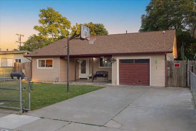 953 Sharian St, West Sacramento, CA 95605