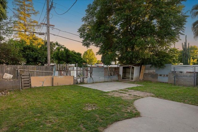 953 Sharian St, West Sacramento, CA 95605