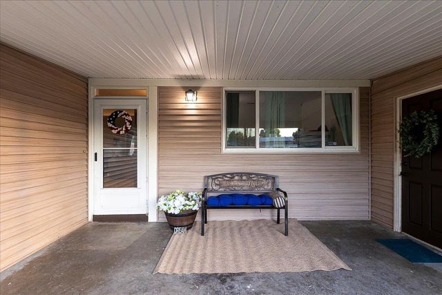 953 Sharian St, West Sacramento, CA 95605