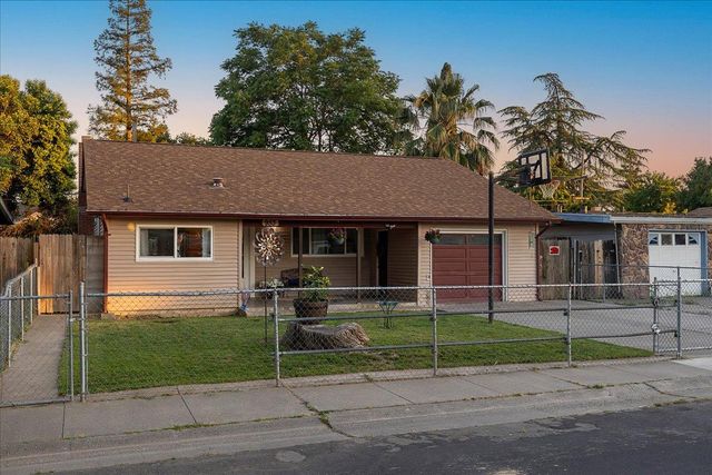 953 Sharian St, West Sacramento, CA 95605