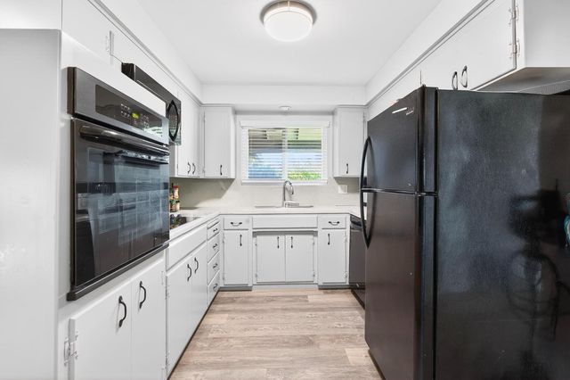 2337 Corbin Ln, Lodi, CA 95242