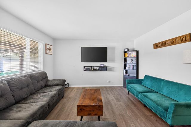 2337 Corbin Ln, Lodi, CA 95242