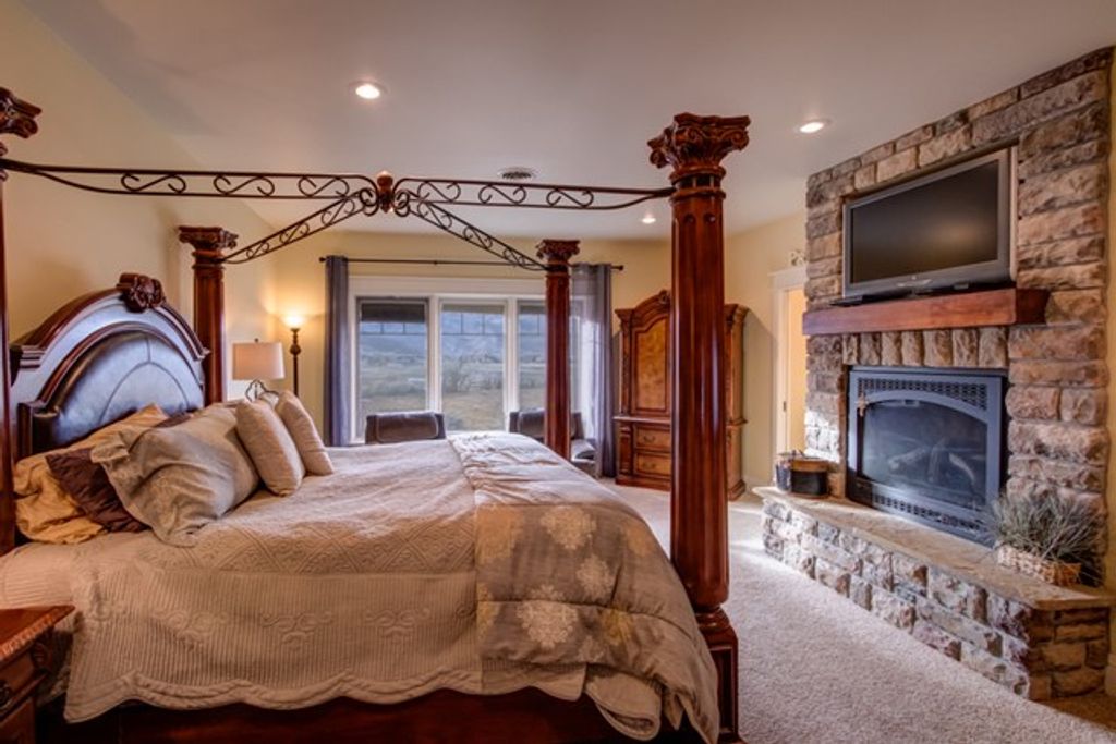 401 Lichen Dr, Cody, WY 82414 photo 11