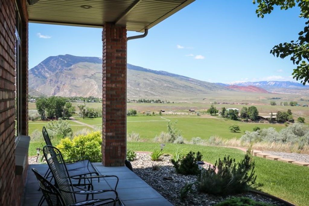401 Lichen Dr, Cody, WY 82414 photo 3