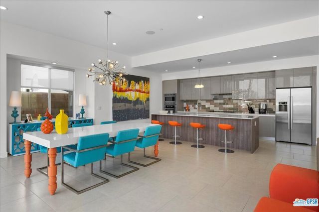 939 Bernardi Lane, Palm Springs, CA 92262