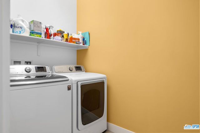 939 Bernardi Lane, Palm Springs, CA 92262