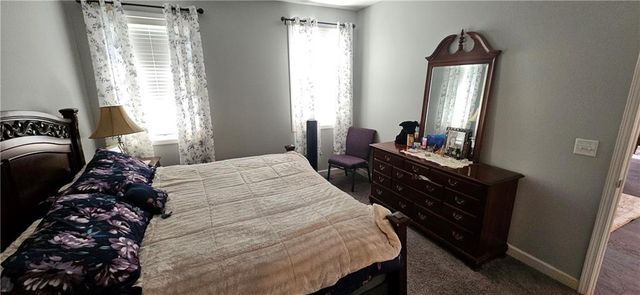 12432 Live Oak Circle, Peculiar, MO 64078