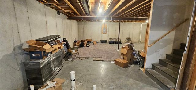 12432 Live Oak Circle, Peculiar, MO 64078