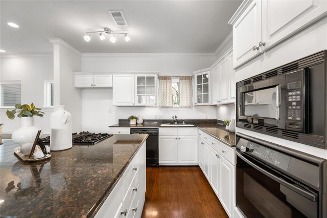 409 Detering Street, Houston, TX 77007