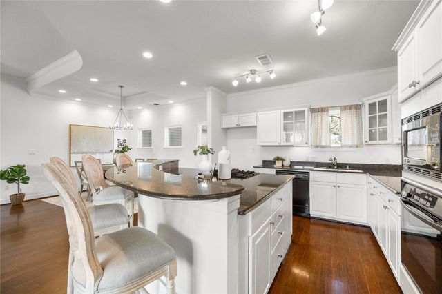 409 Detering Street, Houston, TX 77007