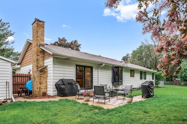 2646 Greenmeadow Court, Stillwater, MN 55082