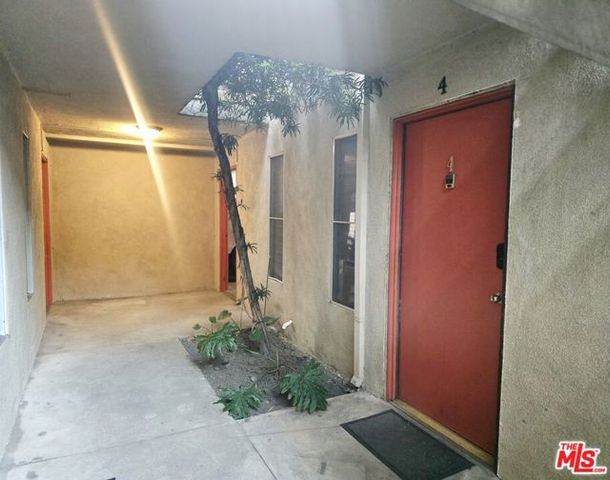 12014 Kling Street 4, Valley Village, CA 91607
