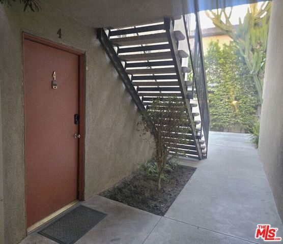 12014 Kling Street 4, Valley Village, CA 91607