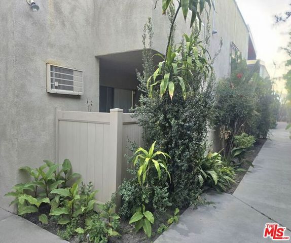 12014 Kling Street 4, Valley Village, CA 91607