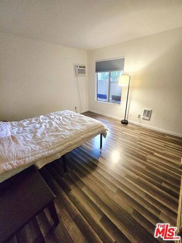 12014 Kling Street 4, Valley Village, CA 91607