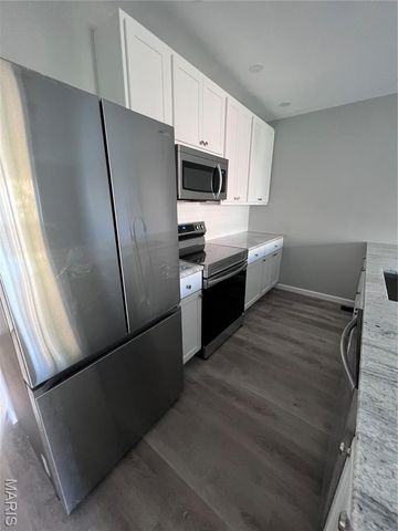 2707 Dalton Avenue, St Louis, MO 63139