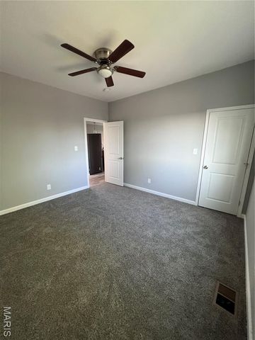 2707 Dalton Avenue, St Louis, MO 63139