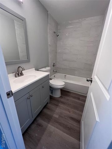 2707 Dalton Avenue, St Louis, MO 63139