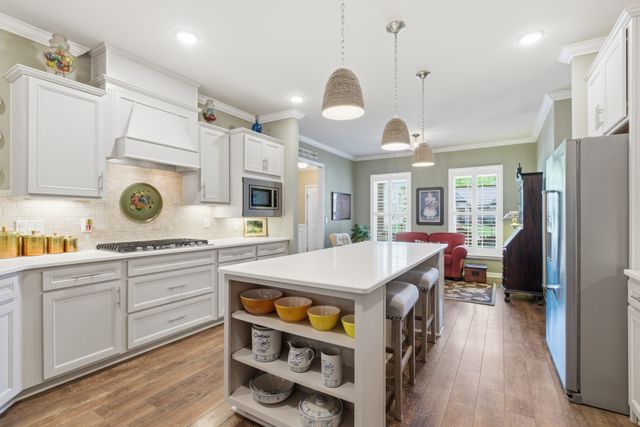 1015 Coffee Rdg, Spring Hill, TN 37174