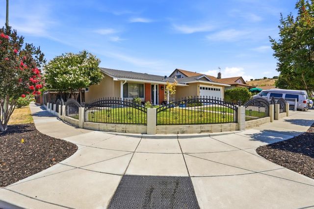 3876 Mare Place Court, San Jose, CA 95121