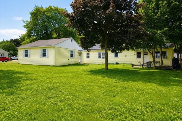 27 Feeding Hills Rd, Southwick, MA 01077