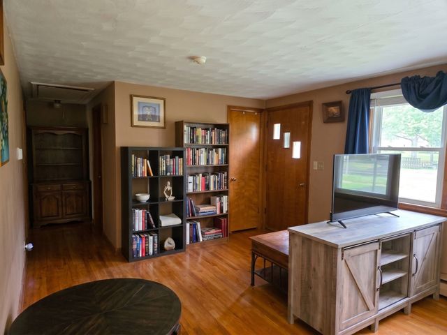 27 Feeding Hills Rd, Southwick, MA 01077